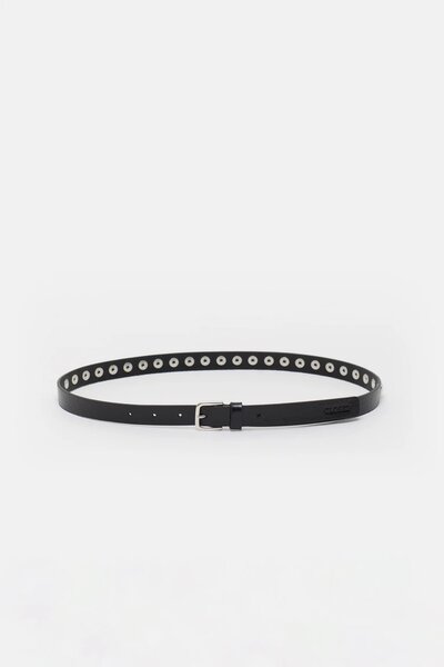 Closed belt studs 
