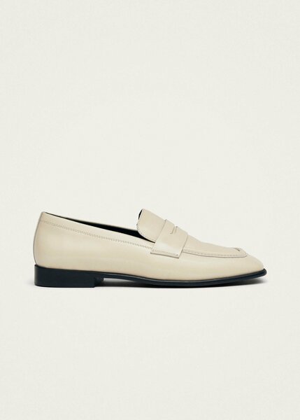 Alohas Zaha cream leather loafers 
