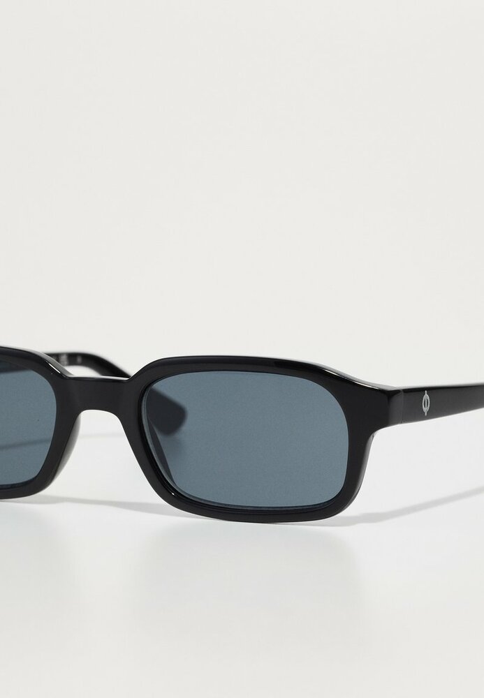  Samsoe Samsoe Sacoby sunglasses black